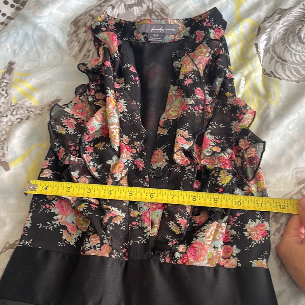 Beautiful Dress - Picture 7 of 10